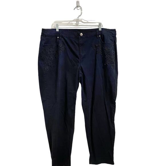 LANE Bryant Black Floral Embroidered Jeans Sz 18 - Picture 1 of 10